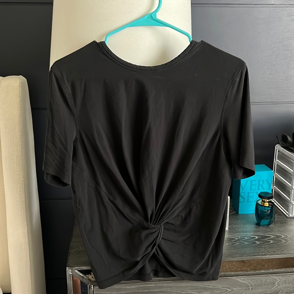 Lululemon Tee Size: Small